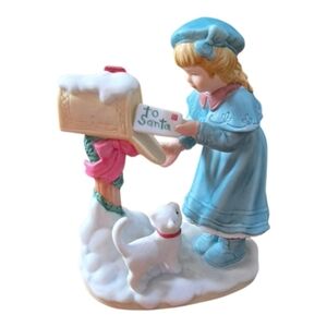 1992 Treasured Memories “ All I want for Christmas" Christmas Figurine Vintage